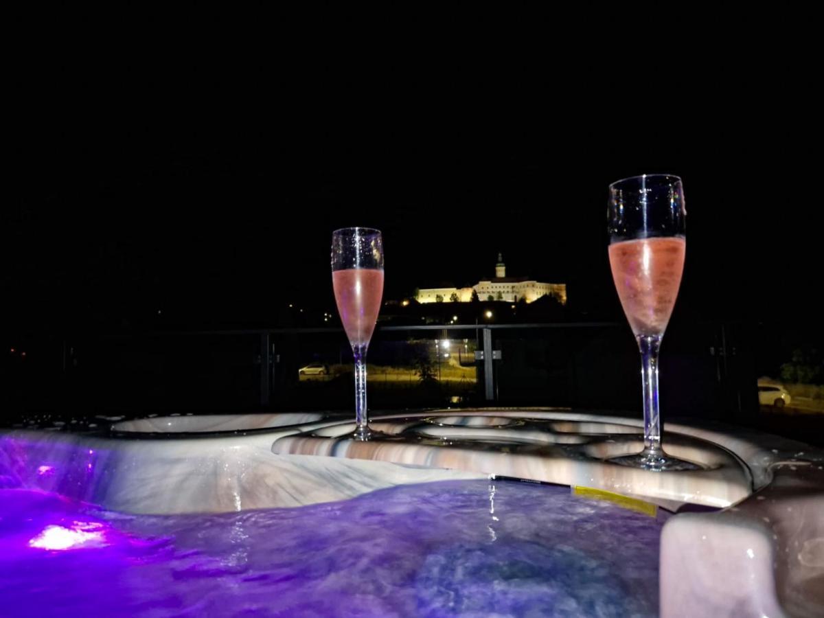 Apartmány Pod Novou Mikulov Esterno foto